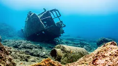 Archeologové po 300 letech objevili potopenou loď s pokladem v hodnotě 138 milionů dolarů